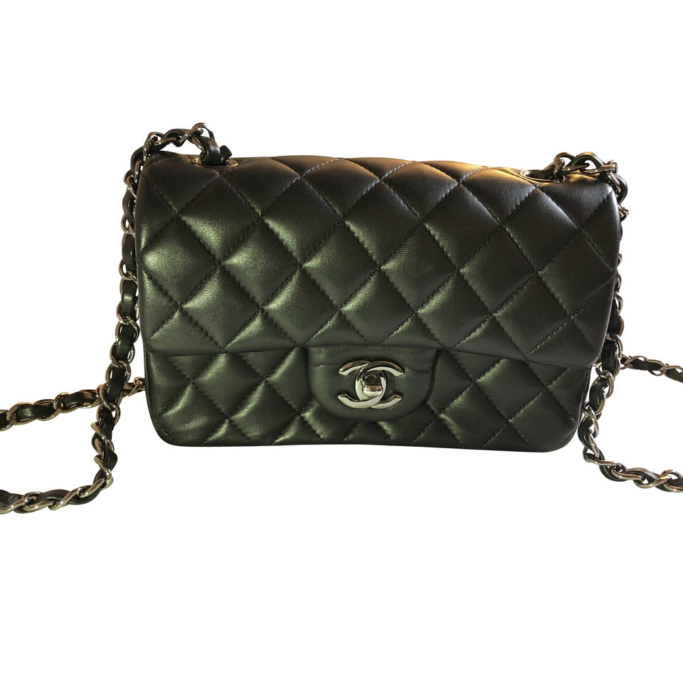 Chanel Classic Flap Bag New Mini Leer in Zwart