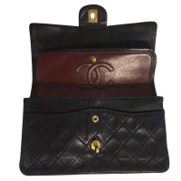 Chanel Classic Flap Bag Medium Leer in Zwart