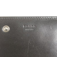 Prada Täschchen/Portemonnaie aus Leder in Schwarz