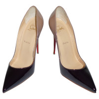 Christian Louboutin So Kate aus Lackleder in Creme