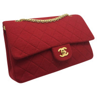 Chanel Classic Flap Bag Medium in Jersey in Rosso