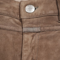 Closed Trousers in Brown