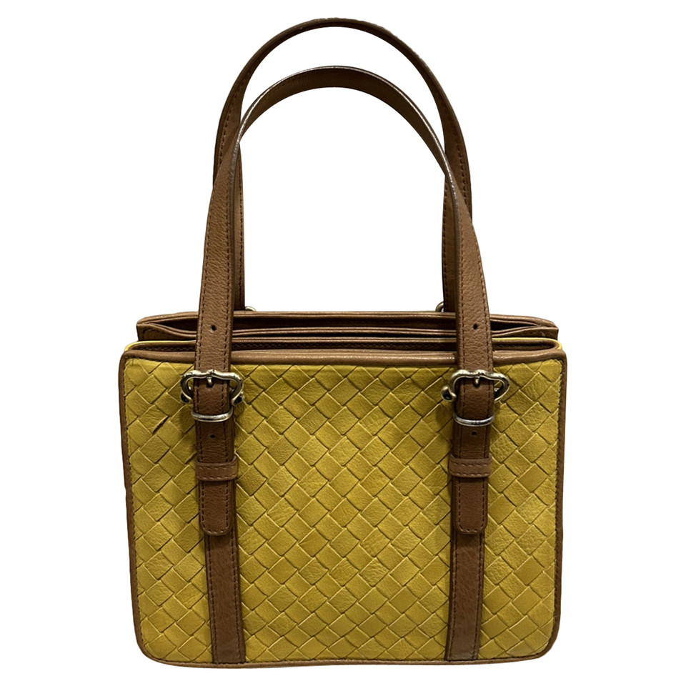 Bottega Veneta Handtasche aus Leder in Gelb