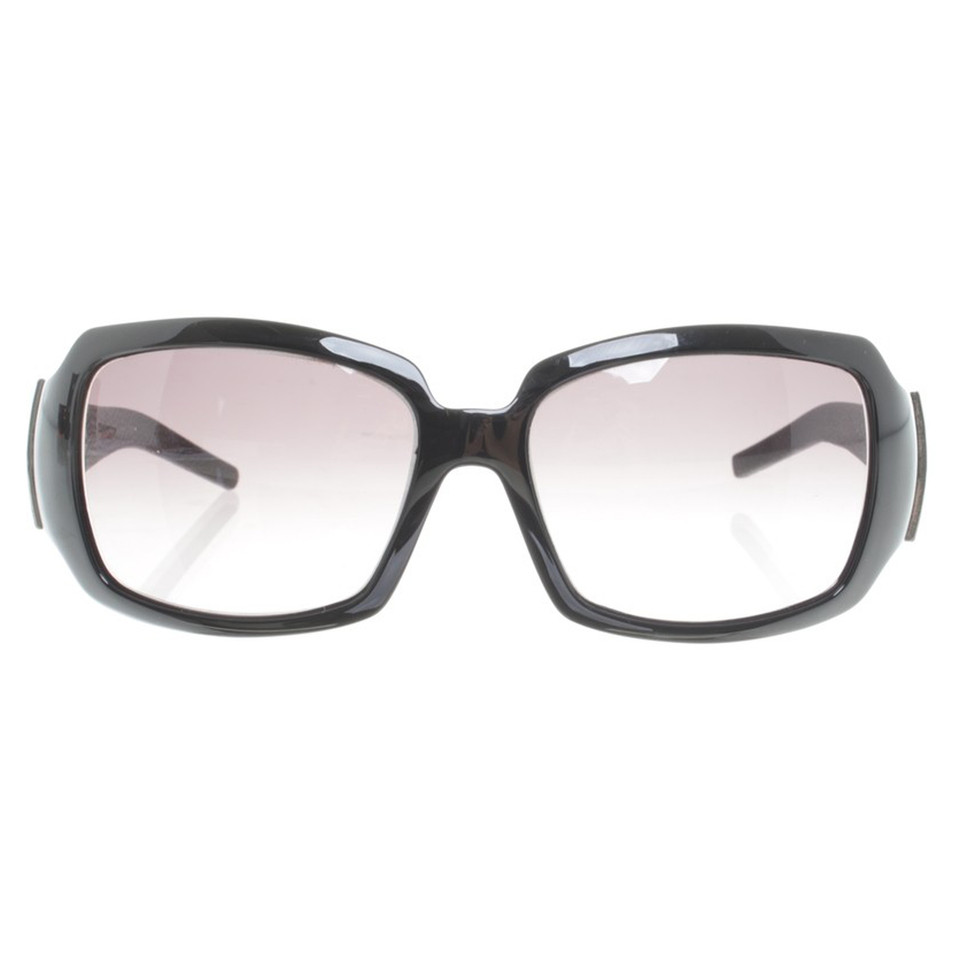 Fendi Sonnenbrille in Schwarz