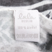 Lala Berlin Cloth in black and white