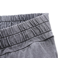 Armani Pantalon 3/4 en gris