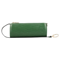 Louis Vuitton Pochette Leather in Green