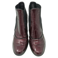 Tod's Ankle boots Patent leather in Bordeaux