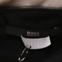 Hugo Boss Robe en soie crème / noire
