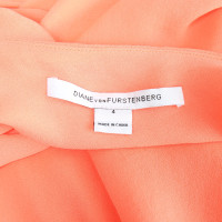 Diane Von Furstenberg Robe en soie couleur saumon