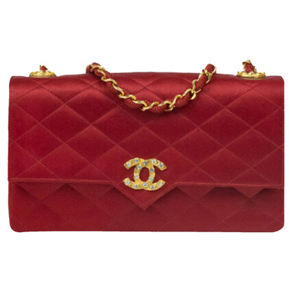 Chanel Flap Bag Zijde in Rood