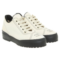 Chanel Sneakers aus Canvas in Creme