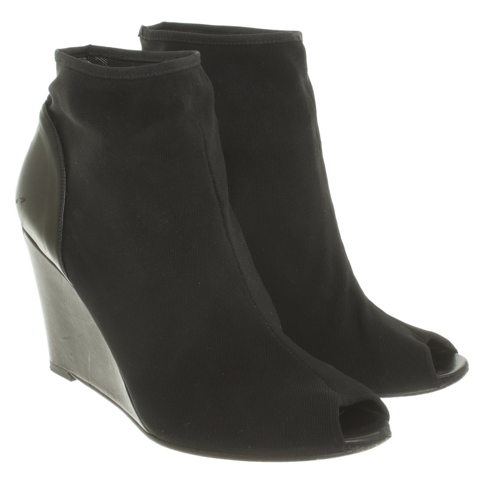 Stuart Weitzman Wedges in zwart