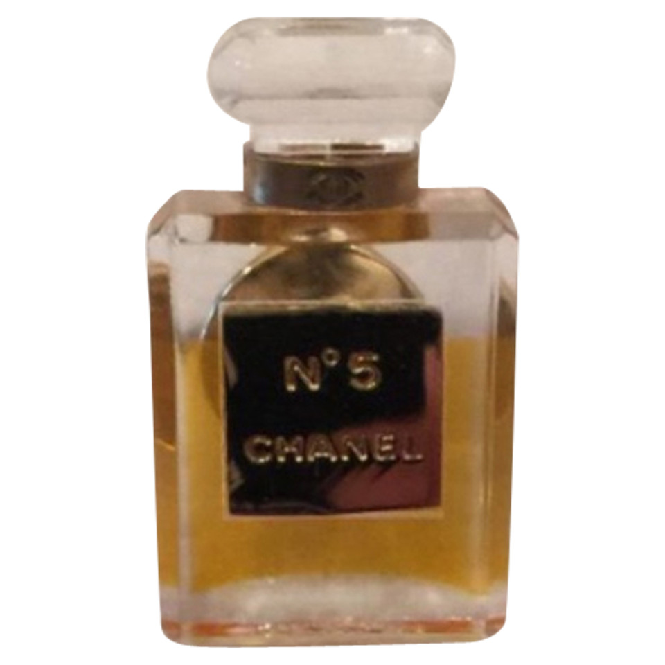 Chanel Broche