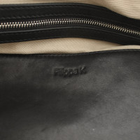 Filippa K Handtasche aus Leder in Schwarz