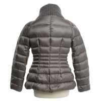 Moncler Veste en gris vers le bas