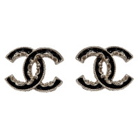Chanel Logo-Ohrringe