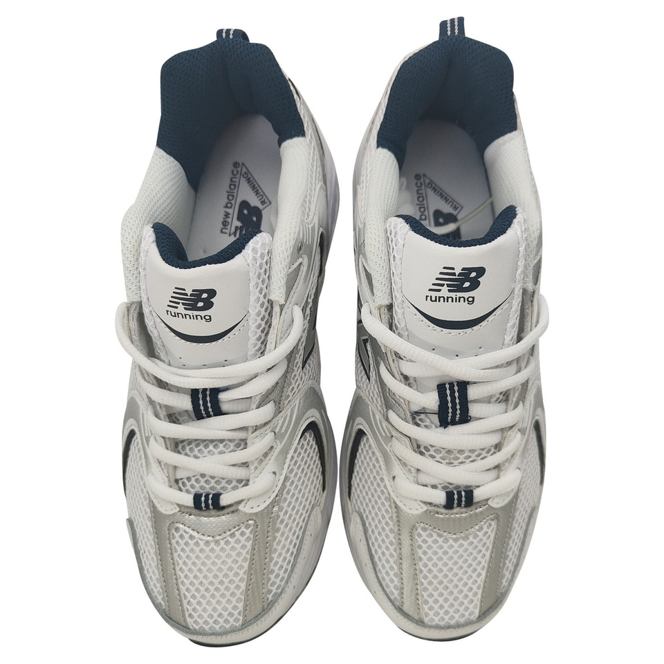 New Balance Trainers in Silvery