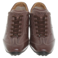 Tod's Chaussures à lacets en marron