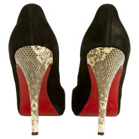 Christian Louboutin Very Prive Suede in Black