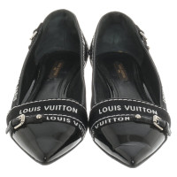 Louis Vuitton Slipper/Ballerinas aus Lackleder in Schwarz