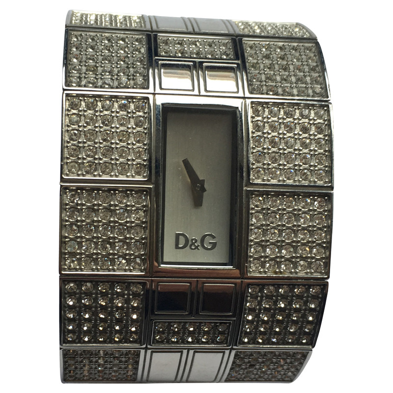 D&G Clock