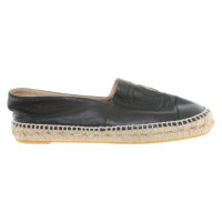 Chanel Slipper/Ballerinas aus Leder in Schwarz