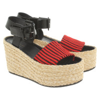 Céline Wedges en noir / rouge