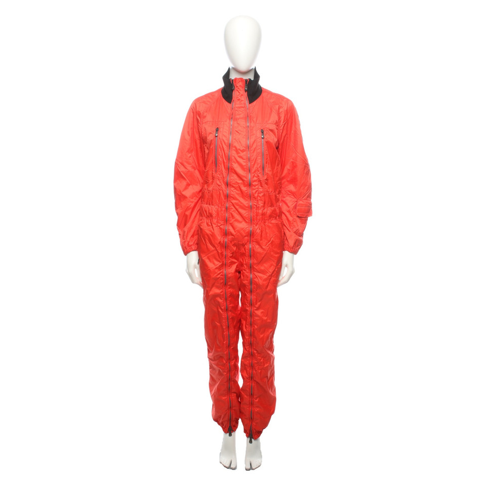 Jet Set Jumpsuit in Rot