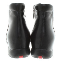 Prada Stiefeletten in Schwarz