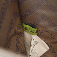 Versace Clutch aus Lackleder in Taupe