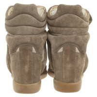 Isabel Marant Sneakers aus Wildleder in Taupe