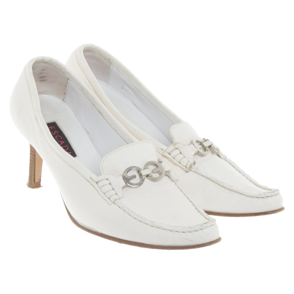 Escada pumps in bianco