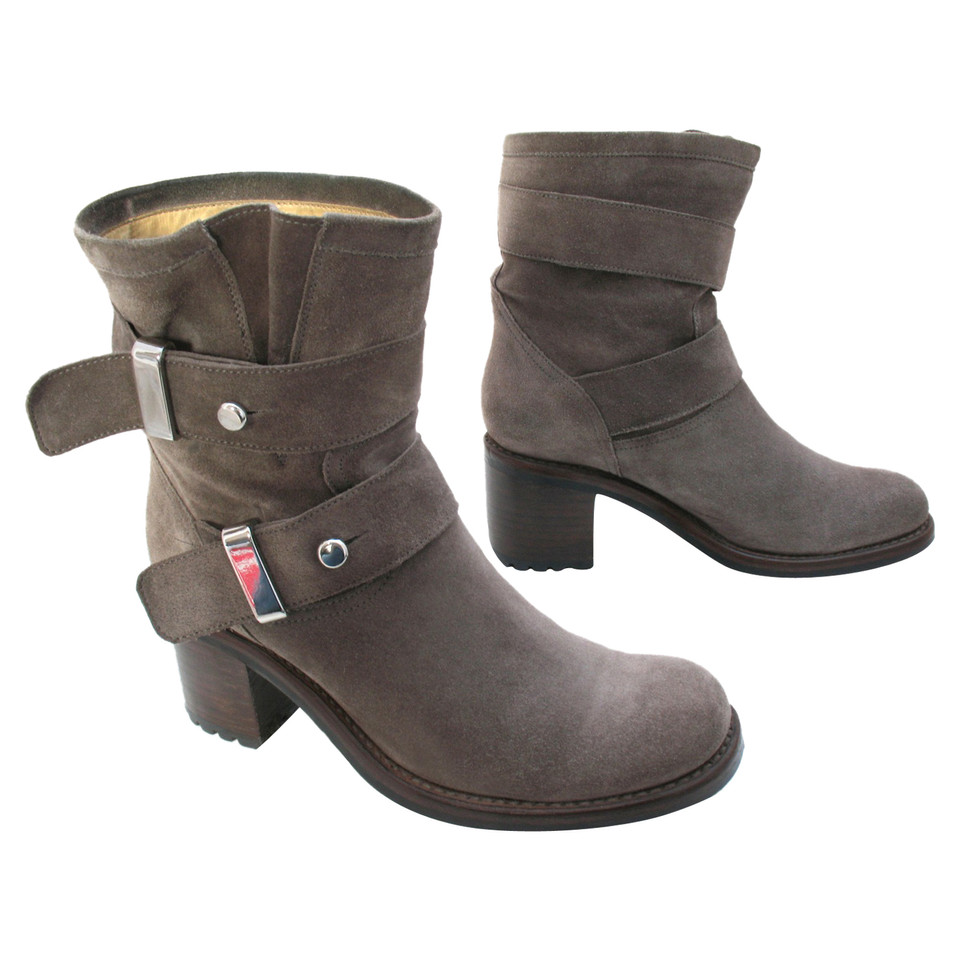 Free Lance Boots Suede in Grey