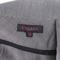 Escada Suit en gris