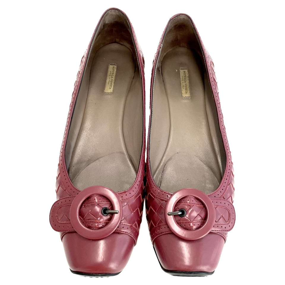 Bottega Veneta Slippers/Ballerinas Leather in Red