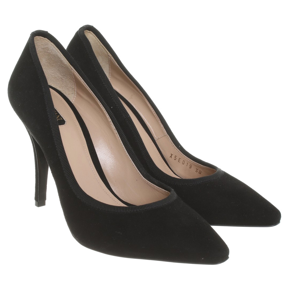 Armani Collezioni pumps in zwart