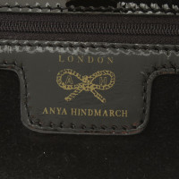 Anya Hindmarch Shoppers met de details