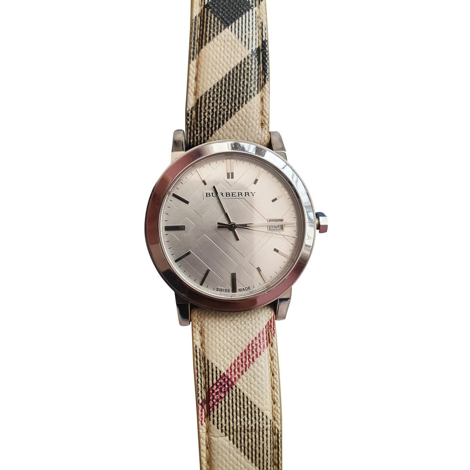 Burberry Armbanduhr aus Stahl in Grau