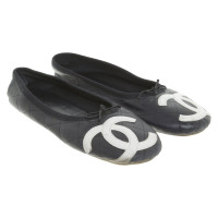 Chanel Slippers/Ballerina's Leer in Blauw