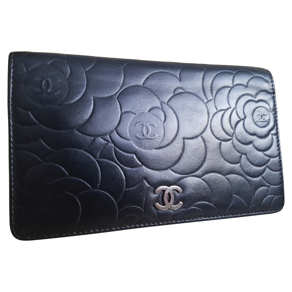 Chanel Bag/Purse Leather in Black