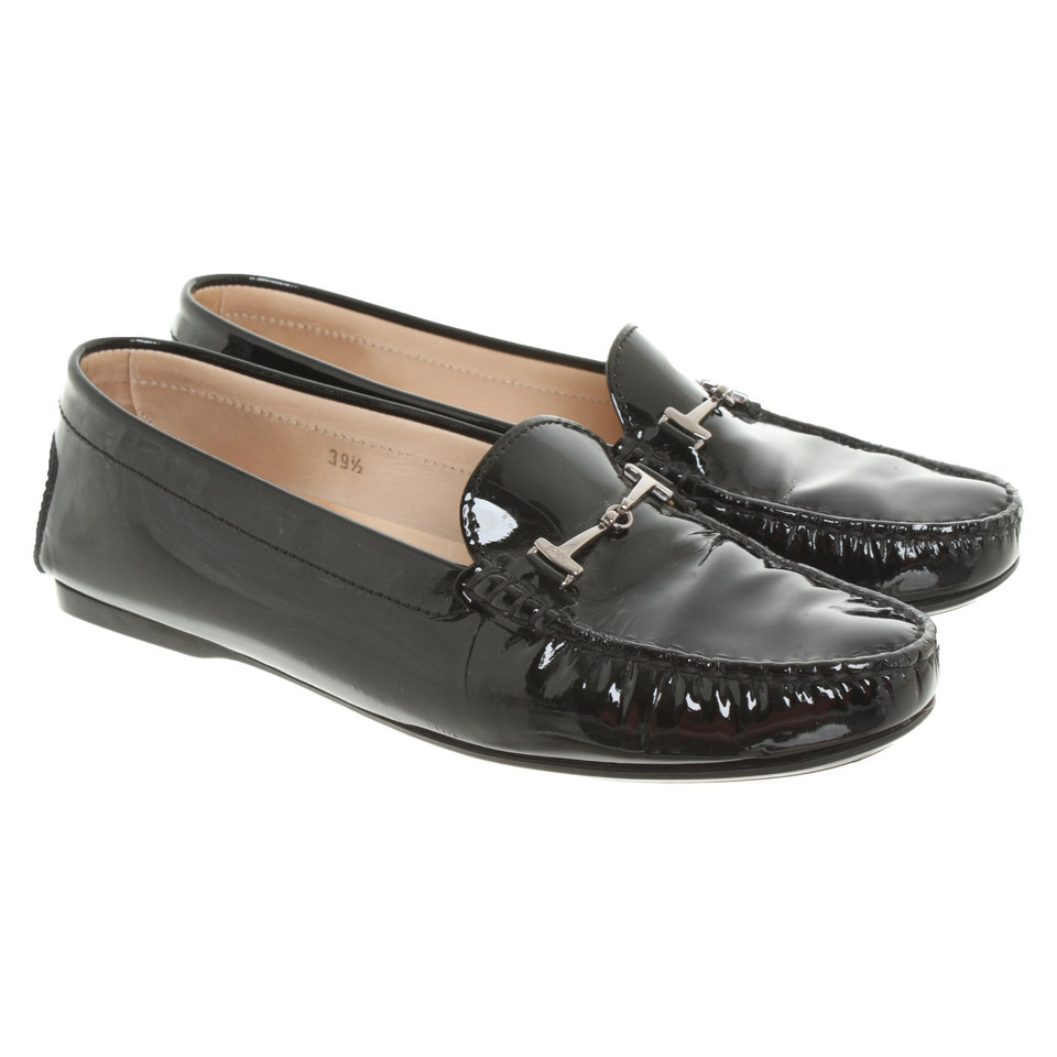 Tod's Slippers/Ballerina's Lakleer in Zwart