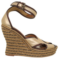 Lanvin Wedge in gold