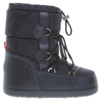 Moncler Snow boots in black