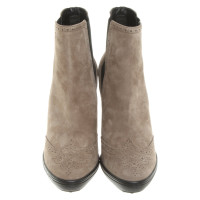 Tod's Stiefel aus Leder in Taupe