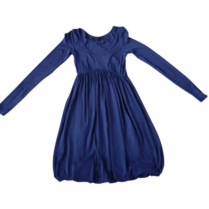 Guess Kleid aus Baumwolle in Violett