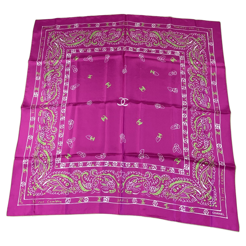 Chanel Carré Silk 90x90 Zijde in Fuchsia