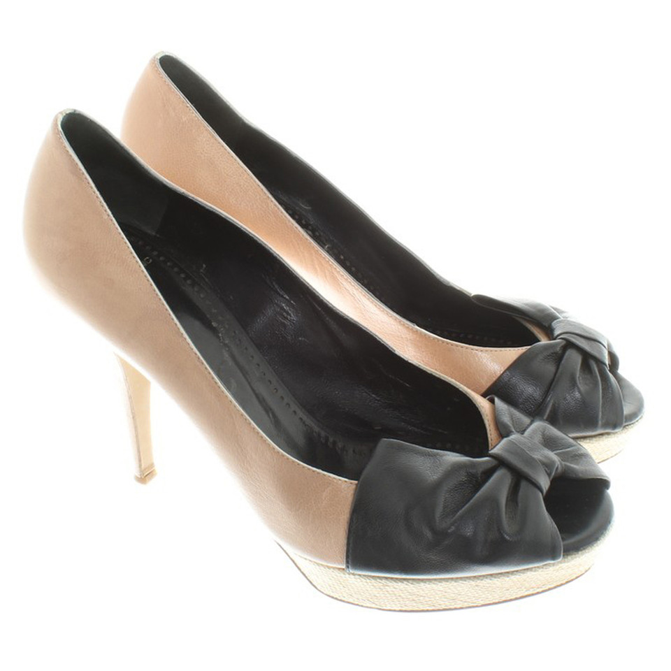 Moschino Cheap And Chic Cuir Peep-toes