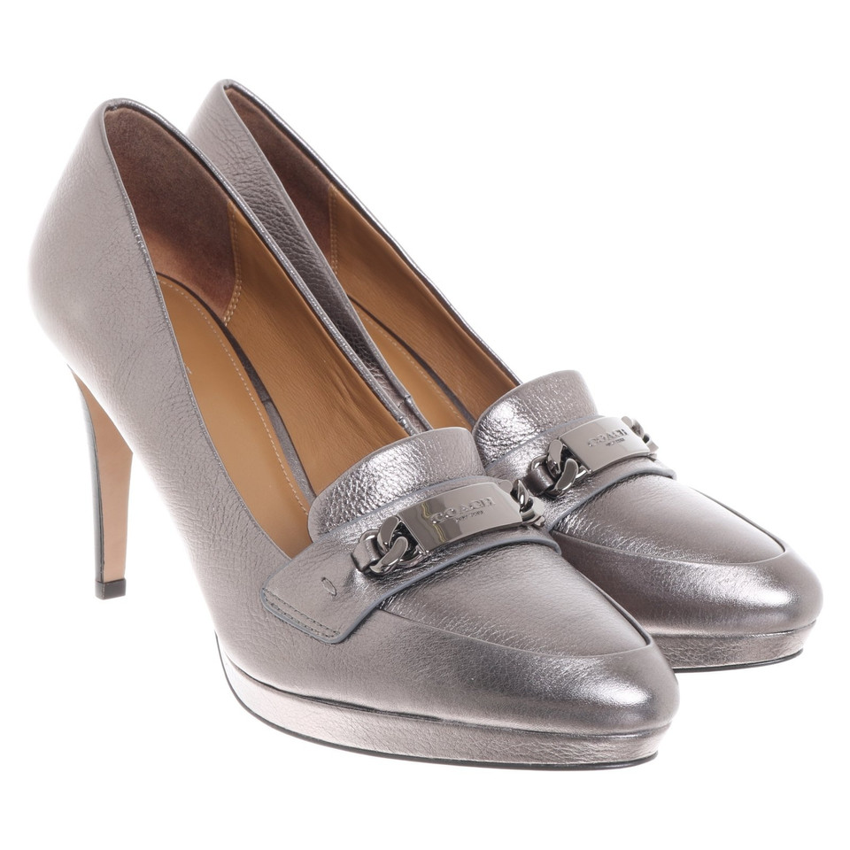 Coach pumps gemaakt van leer