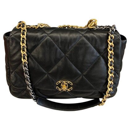 Chanel 19 Bag Leather in Black